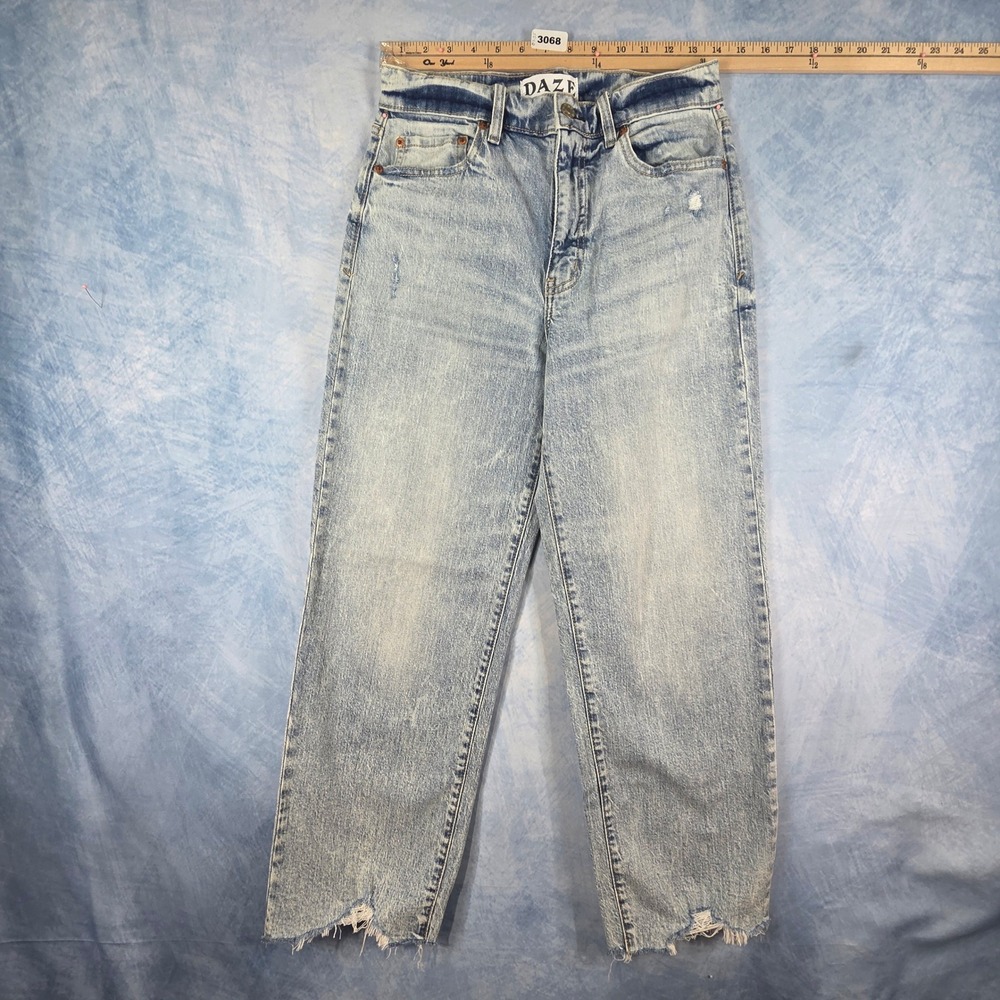 DAZE‎ Tough Love High Rise Straight Leg Distressed Raw Hem Jeans Light Wash 27